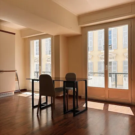 Hyper-centre, Air-conditioned With Balcony Appartement Nice