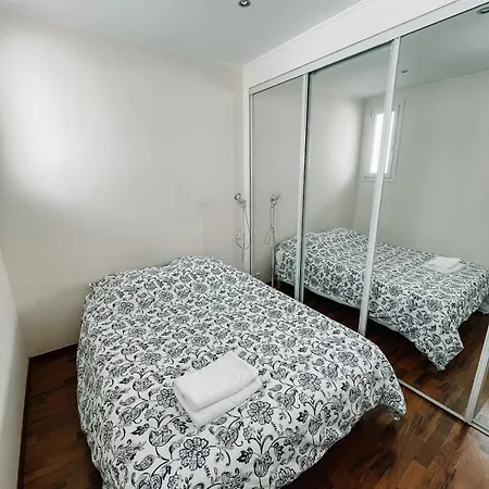 Apartman Hyper-centre, Air-conditioned With Balcony *